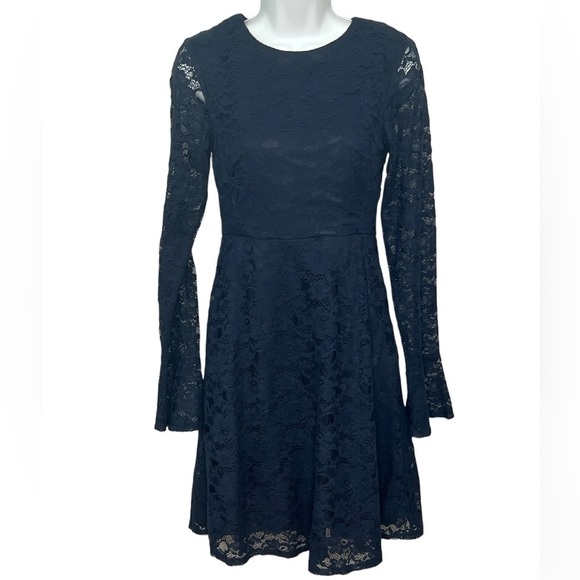 Betsey Johnson dark blue open back Long Bell Sleeve Lace overlay Dress size 2 - Picture 4 of 11